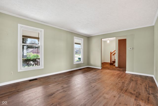 7802 Mallard Way, Indianapolis, IN 46256