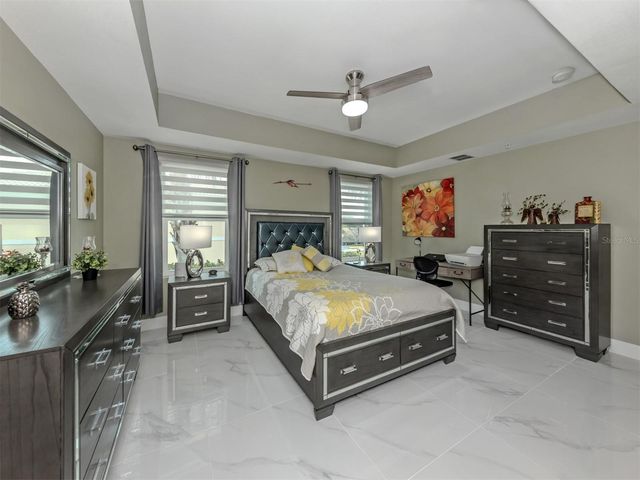 200 GARDENS EDGE DRIVE 212, Venice, FL 34285