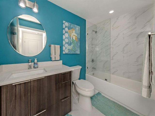 200 GARDENS EDGE DRIVE 212, Venice, FL 34285