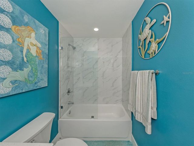 200 GARDENS EDGE DRIVE 212, Venice, FL 34285