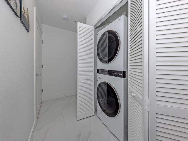 200 GARDENS EDGE DRIVE 212, Venice, FL 34285