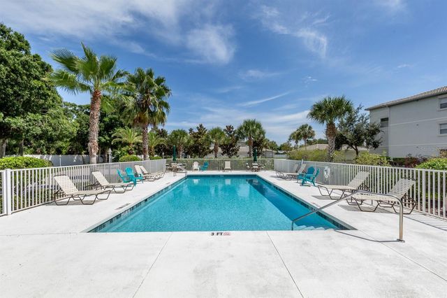 200 GARDENS EDGE DRIVE 212, Venice, FL 34285