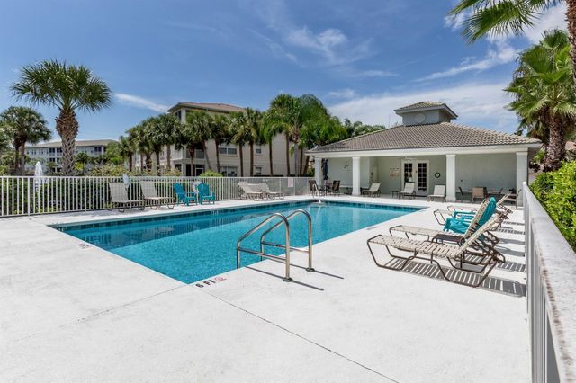 200 GARDENS EDGE DRIVE 212, Venice, FL 34285