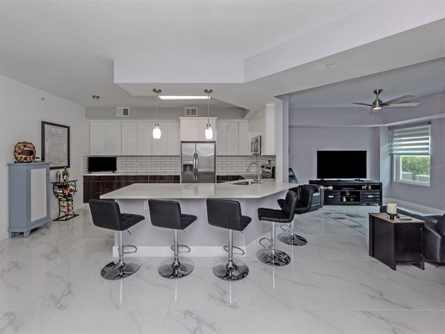 200 GARDENS EDGE DRIVE 212, Venice, FL 34285