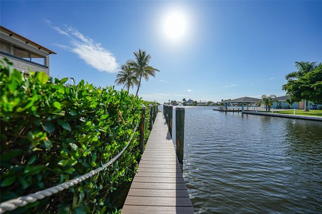 2755 CUSSELL DRIVE, St James City, FL 33956