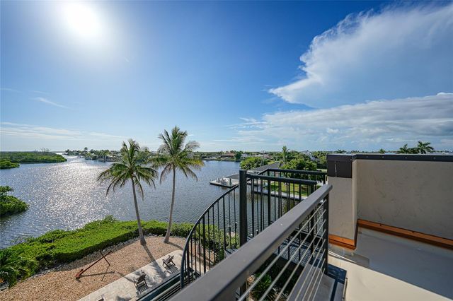 2755 CUSSELL DRIVE, St James City, FL 33956