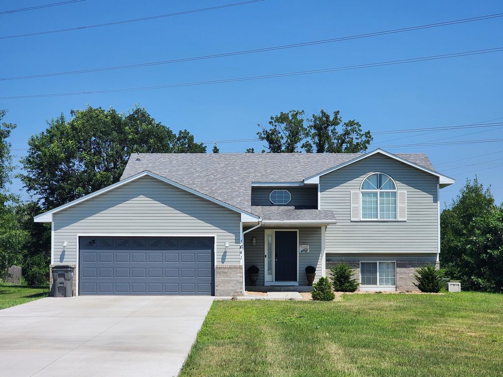 1641 155th Avenue NW, Andover, MN 55304