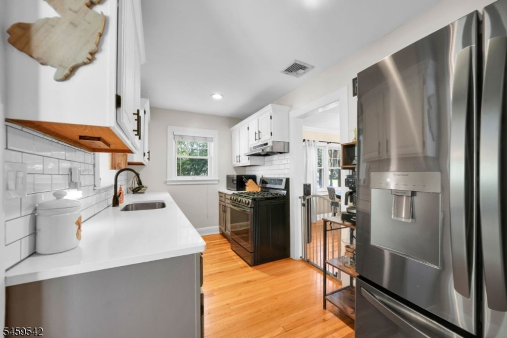89 Grove St, Oakland Boro, NJ 07436 — photo 4