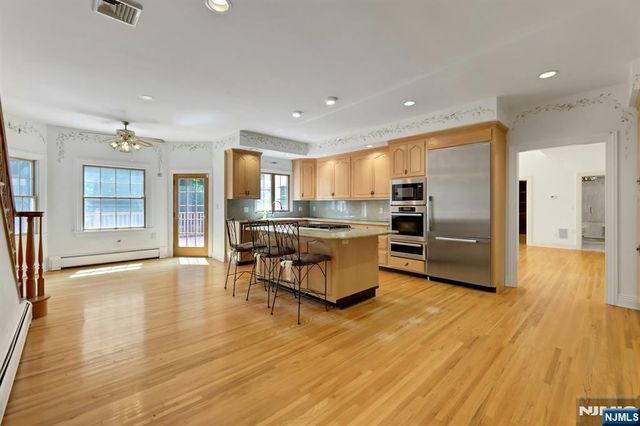 765 Colonial Road, Franklin Lakes, NJ 07417