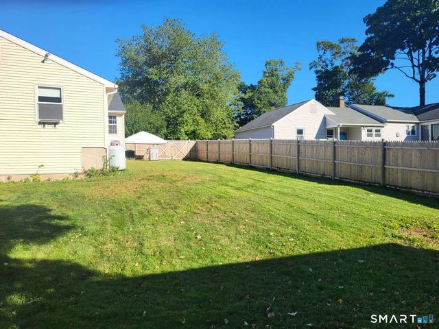 4 Moser Drive, Rocky Hill, CT 06067
