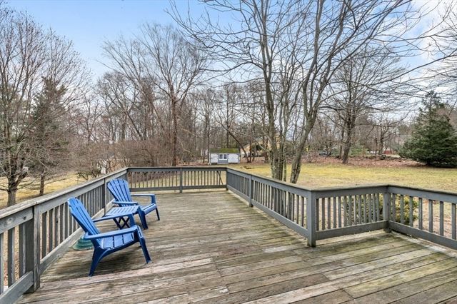 1 Whitcomb Way, North Reading, MA 01864