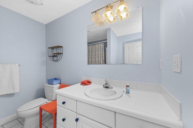 1 Whitcomb Way, North Reading, MA 01864