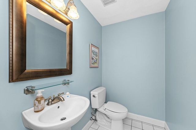 1 Whitcomb Way, North Reading, MA 01864