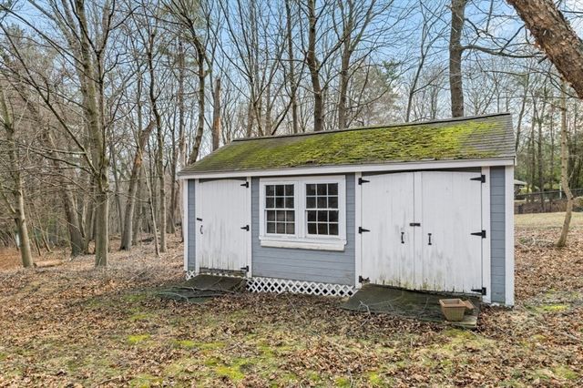 1 Whitcomb Way, North Reading, MA 01864