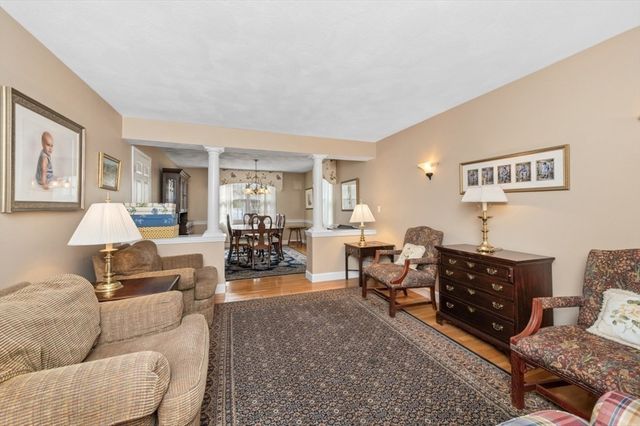 1 Whitcomb Way, North Reading, MA 01864