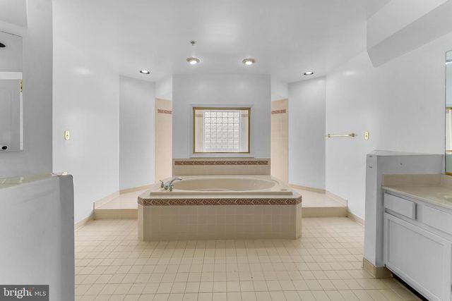 17203 LONGLEAF DR, Bowie, MD 20716