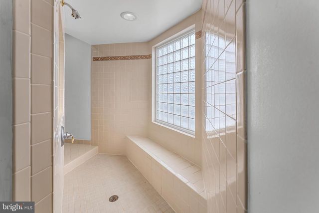 17203 LONGLEAF DR, Bowie, MD 20716