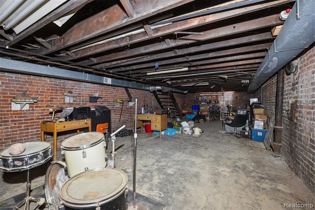 2544 Michigan Avenue, Detroit, MI 48216