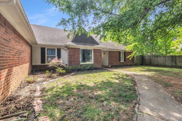 870 CULLY RD, Memphis, TN 38018