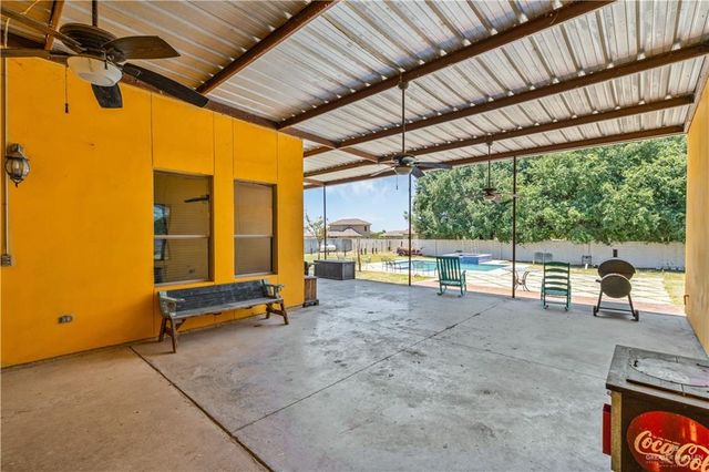 408 Anaqua Drive, Rio Grande City, TX 78582