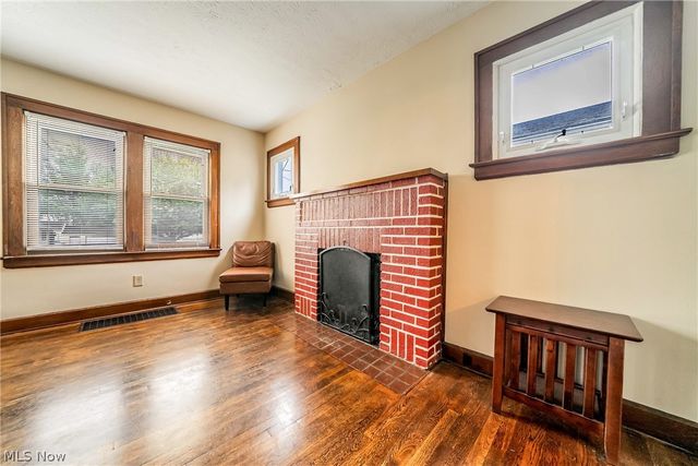 2549 Ogden Avenue, Akron, OH 44312