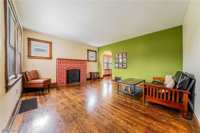 2549 Ogden Avenue, Akron, OH 44312
