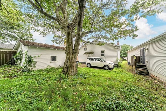 2549 Ogden Avenue, Akron, OH 44312