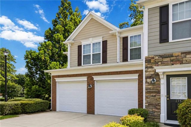 105 Finchley Drive, Roswell, GA 30076