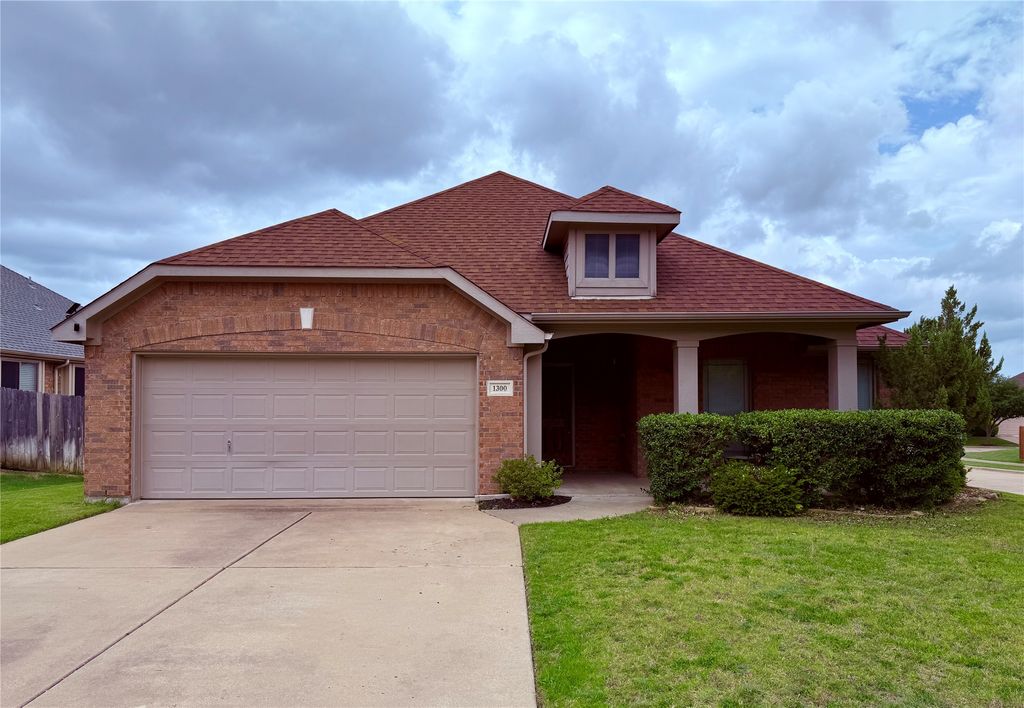 1300 Chase Trail, Mansfield, TX 76063