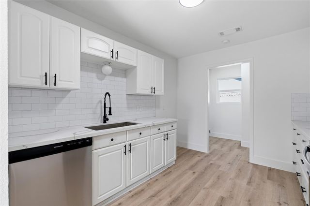 9809 Wren Court, Conroe, TX 77385