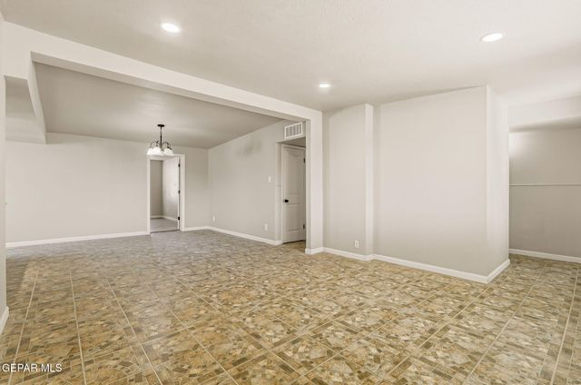 5609 WADSWORTH Avenue, El Paso, TX 79924