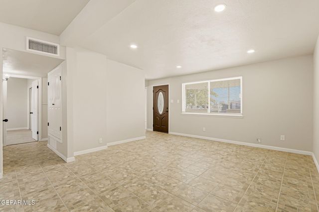 5609 WADSWORTH Avenue, El Paso, TX 79924