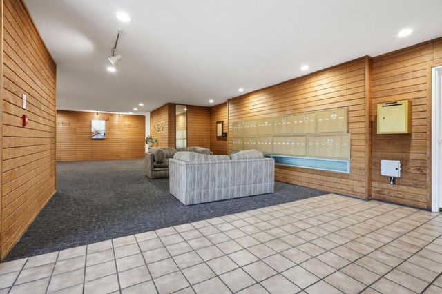 840 Sea Spray Lane 202, Foster City, CA 94404