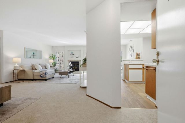840 Sea Spray Lane 202, Foster City, CA 94404