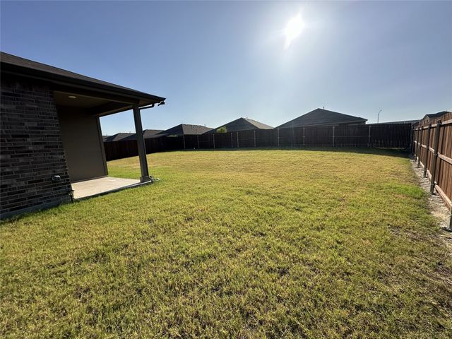 15800 Bronte Lane, Fort Worth, TX 76247