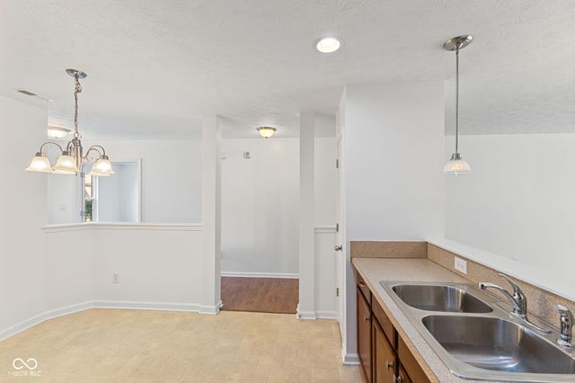 9546 Woodsong Way, Indianapolis, IN 46229