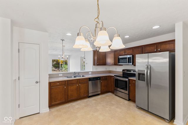 9546 Woodsong Way, Indianapolis, IN 46229