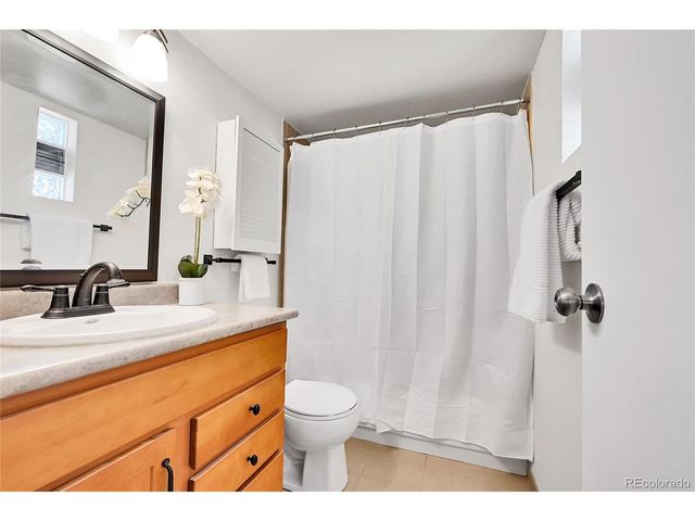 8060 E Girard Ave 311, Denver, CO 80231
