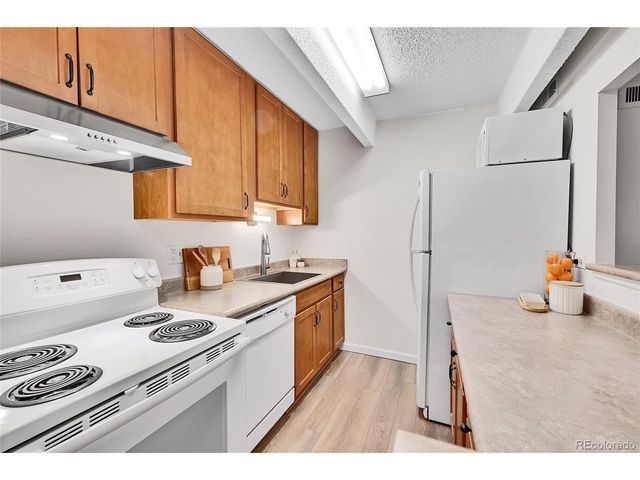 8060 E Girard Ave 311, Denver, CO 80231