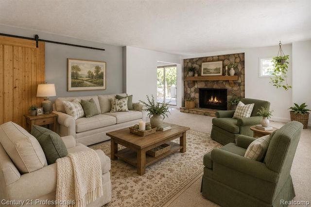 9561 Ute Pointe Drive, Clarkston, MI 48346