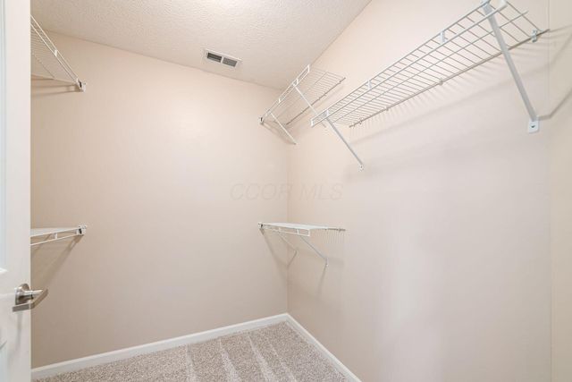 5192 Hayden Woods Lane, Hilliard, OH 43026