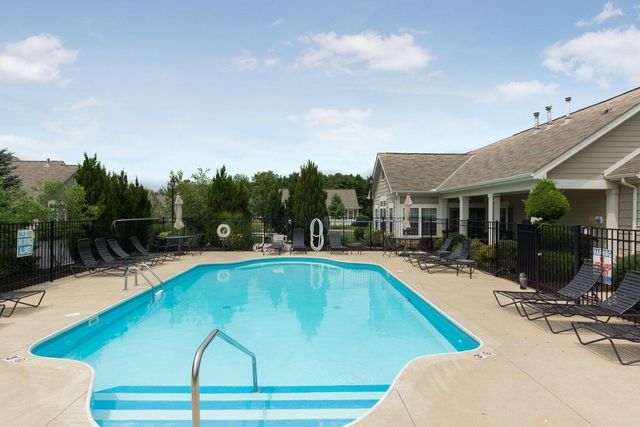 5192 Hayden Woods Lane, Hilliard, OH 43026