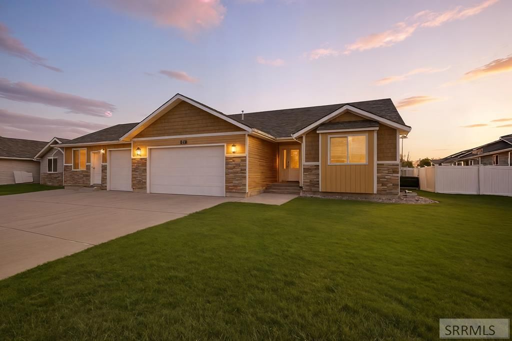 819 Lucy Lane, Pocatello, ID 83202