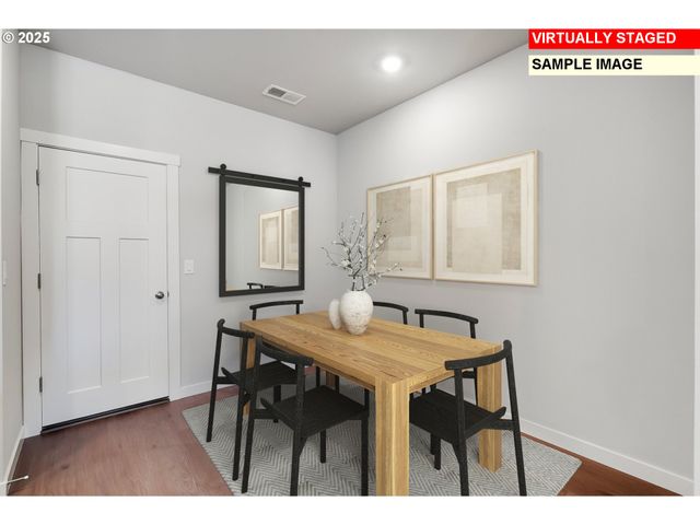 7288 Se BUTTERNUT CREEK Pkwy, Hillsboro, OR 97123