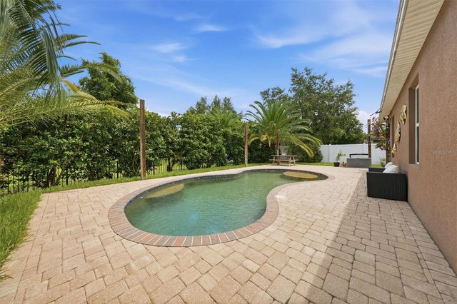 940 FALLBROOKE AVENUE, Deltona, FL 32725
