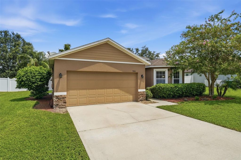 940 FALLBROOKE AVENUE, Deltona, FL 32725