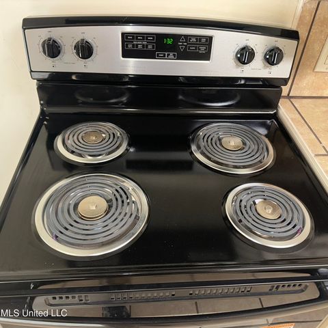 359 Cummins Street, Jackson, MS 39204