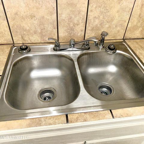 359 Cummins Street, Jackson, MS 39204