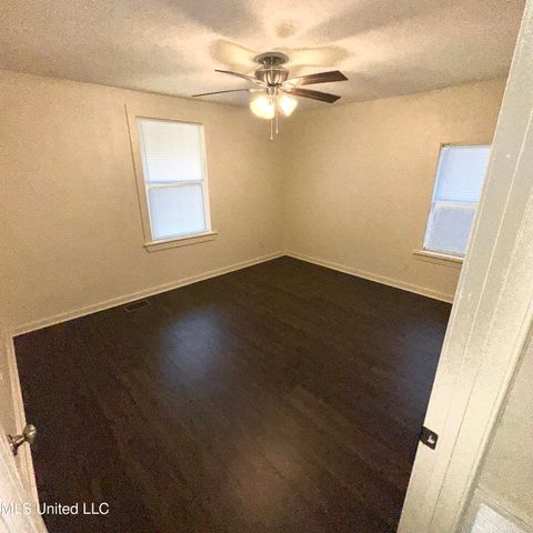 359 Cummins Street, Jackson, MS 39204