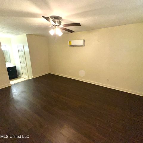 359 Cummins Street, Jackson, MS 39204